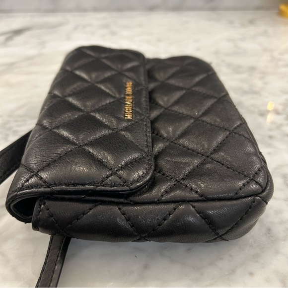 Michael Kors Sloan Black Quilted Leather Belt Bag - Picture 11 of 16